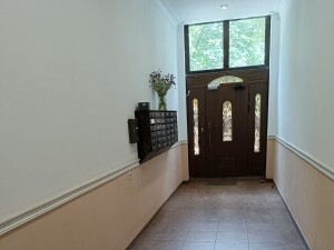 В доме всё должно быть красиво: и двери, и парадная.